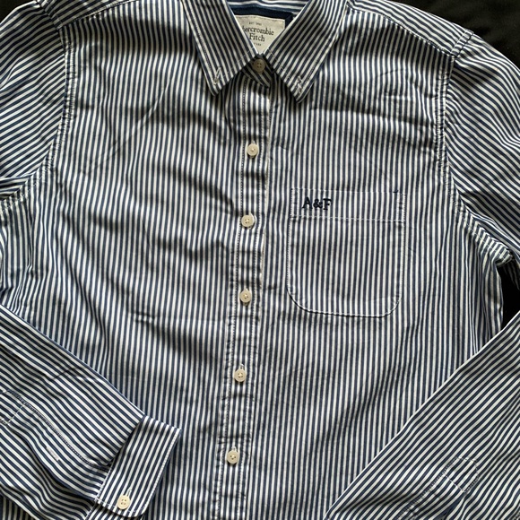 ABERCROMBIE & FITCH SHIRT WORN FEW TIMES - Picture 2 of 4